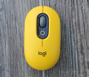 Un prix mini pour la souris Logitech POP avec un bouton dédié aux émojis